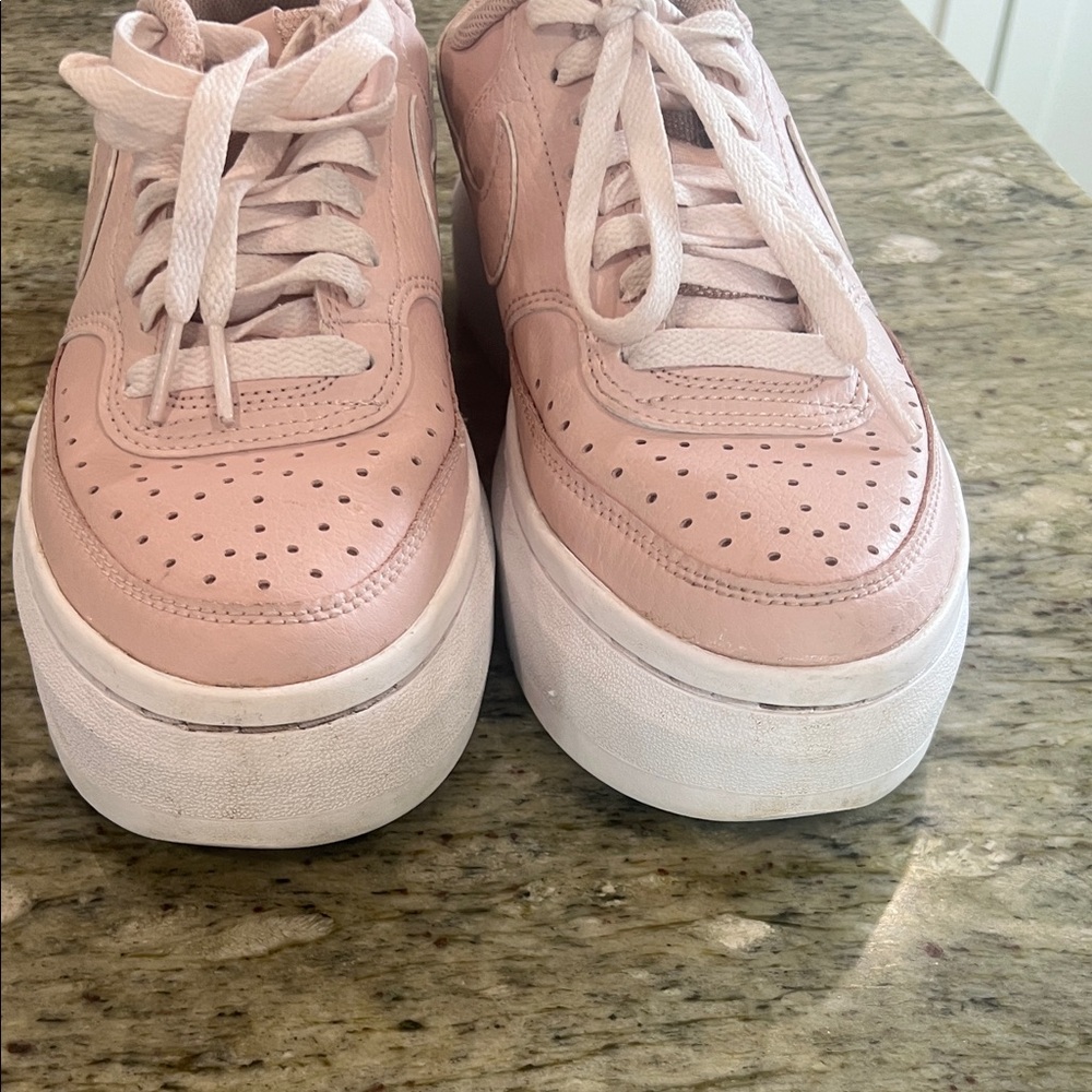 Nike Women's Air Force 1 Low Plt.Af.Orm 'Pink Oxford' size 8 - Picture 4 of 8